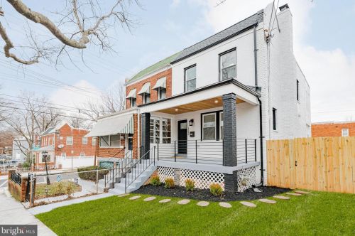 122 53rd St, Washington, DC 20019-6603