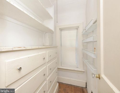 7 Buckingham Ave, Trenton NJ  08618-3311 exterior