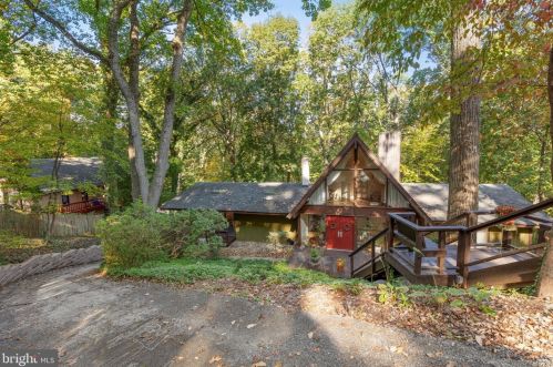 350 Danell Rd, Wayne, PA 19087-4613