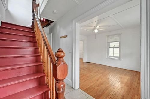 12 Royce Ave, Middletown NY  10940-4709 exterior