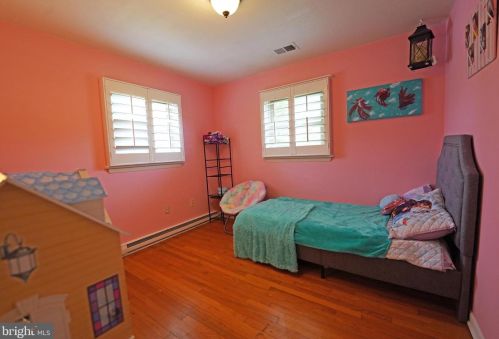 409 Belvedere Dr, Charles Town WV  25414-1267 exterior