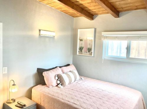 814 Capistrano Pl, San Diego CA 92109-8106 exterior