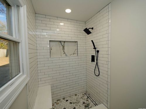 559 Canal Rd, Mount Sinai NY  11766-3304 exterior