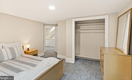 13188 Loyalty Rd, Leesburg VA  20176-6112 exterior