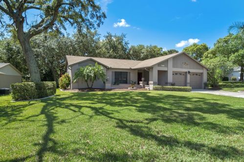 7433 Philatelic Dr, Brooksville, FL 34606-6720