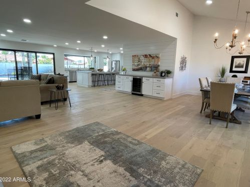 5401 Dahlia Dr, Scottsdale, AZ 85254-4237