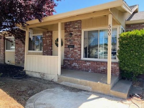 500 Ham Ln, Lodi, CA 95242-2417