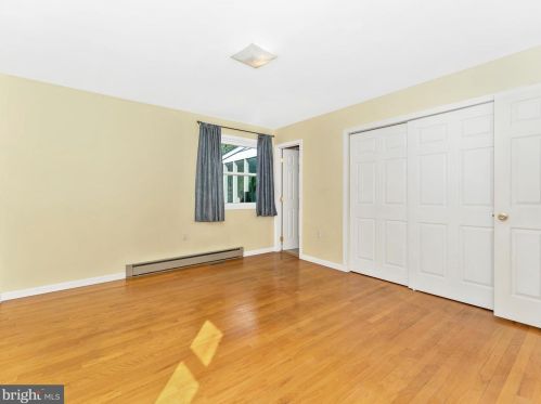 524 Brooke St, Charles Town WV  25414-1106 exterior