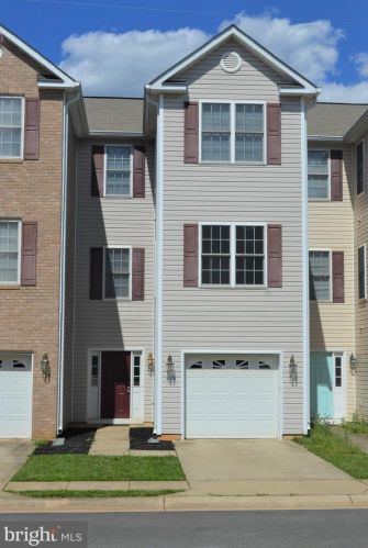 35150 Sara Ct, Locust Grove, VA 22508-2192
