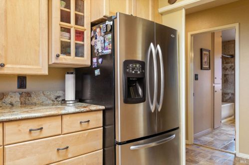 940 24 St, Lakeport CA  95453-3013 exterior