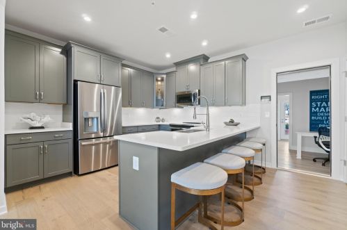 13543 Dulles Technology Dr, Herndon, VA 20171-3414