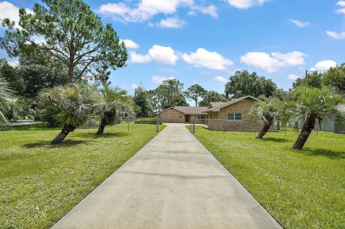 15827 Wilson Parrish Rd, Umatilla, FL 32784-9334