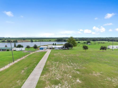 4500 Lake Ridge Dr, Bartow FL  33830-8632 exterior