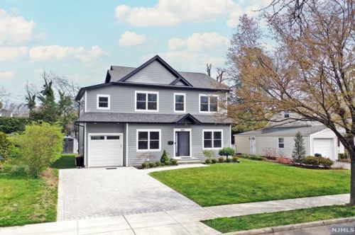 461 Fairfield Ave, Ridgewood, NJ 07450-1812