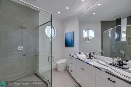 225 Osprey Ct, Vero Beach FL 32963-2652 exterior