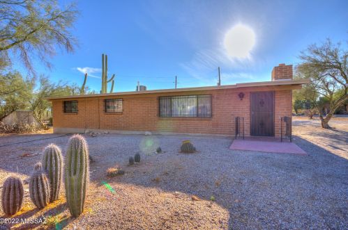121 Rudasill Rd, Tucson, AZ 85704-6022