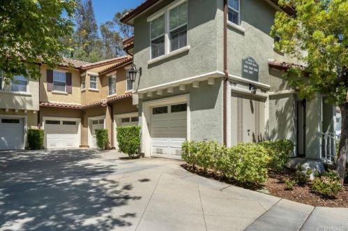 23425 Abbey Glen Pl, Santa Clarita, CA 91354-1112