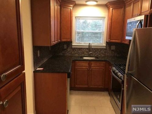 92 Minerva Ave, Paterson NJ 07506-1237 exterior