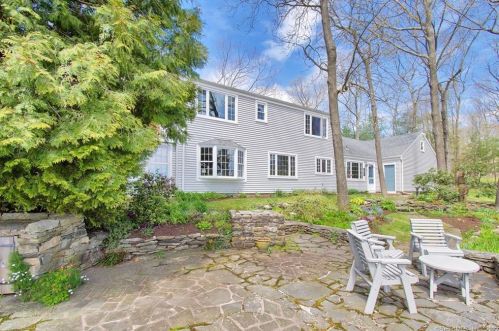 58 Notch Rd, Manchester CT  06043-7422 exterior