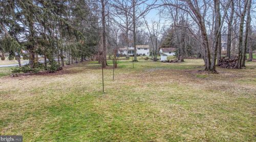 678 Cathcart Rd, Blue Bell PA  19422-1404 exterior