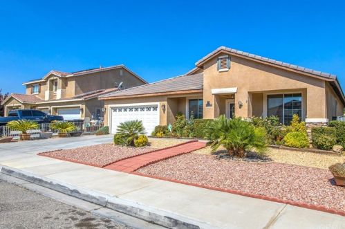 11834 Dellwood Rd, Victorville, CA 92392-1292