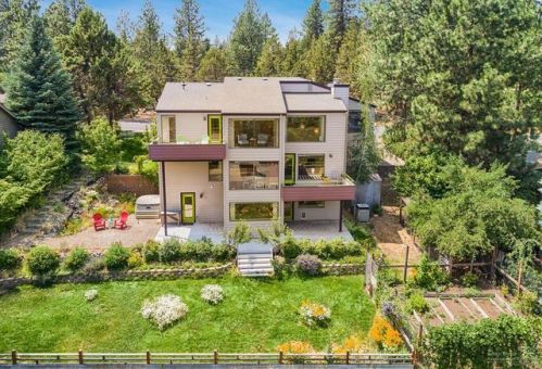 2148 5 St, Bend OR  97701-1209 exterior
