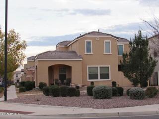 2216 Buckaroo Trl, Gilbert, AZ 85295-3521