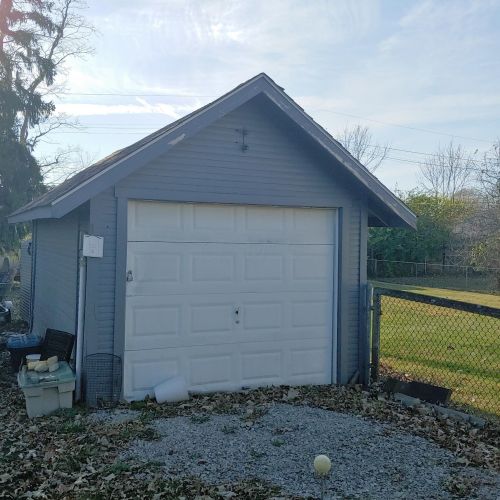 1215 Fayette St, Washington Ch, OH 43160-2553