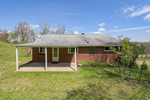 4546 Battle Ridge Rd, Noblestown PA  15071-1708 exterior