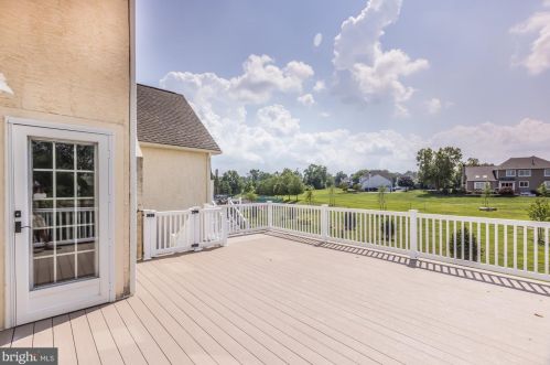 30 Chelsea Ct, Glen Mills PA  19342-1785 exterior