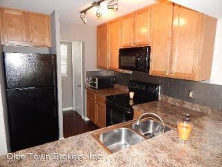 2850 Plaza Terrace Dr, Orlando FL  32803-2813 exterior