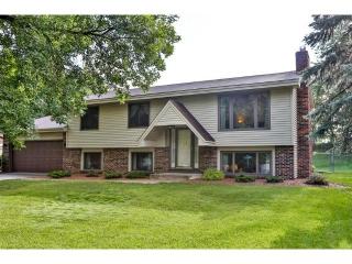 384 Oday St, Saint Paul, MN 55119-5538