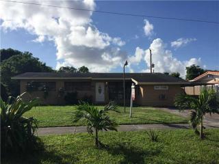 5390 6th Ave, Hialeah, FL 33012-2511