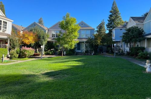 162 School House Ln, Geyserville, CA 95441-9509