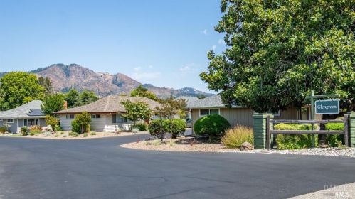 18 Glengreen St, Santa Rosa, CA 95409-6105