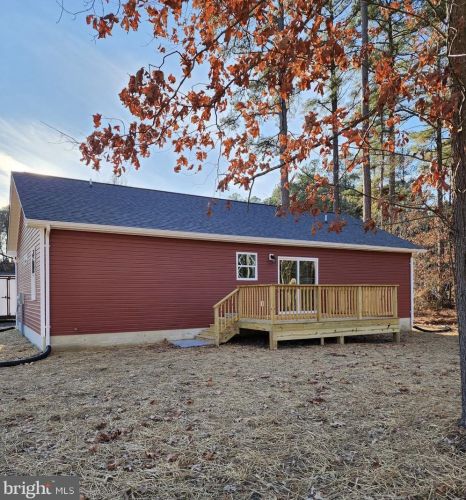 211 Erica Dr, Montross VA  22520-4154 exterior