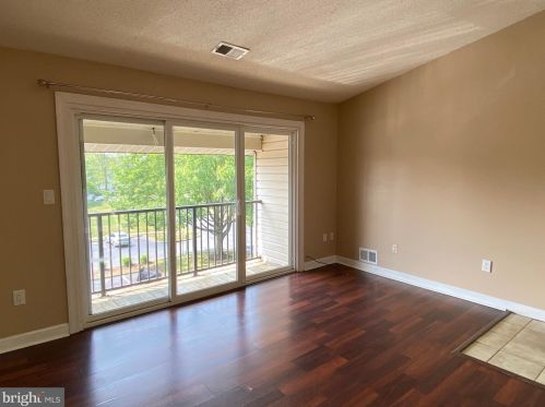 20 Voscek Ct, Lawrence Township NJ  08648-2645 exterior