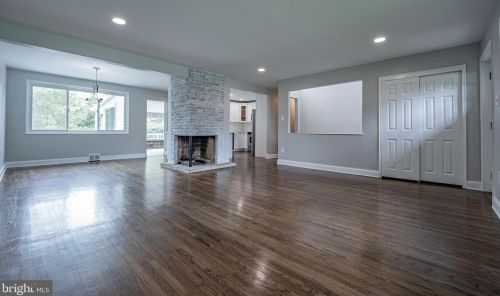 620 School Line Dr, Norristown PA  19406-3589 exterior