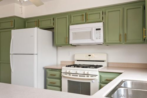 2707 Via Colima, Carlsbad CA  92010-1377 exterior