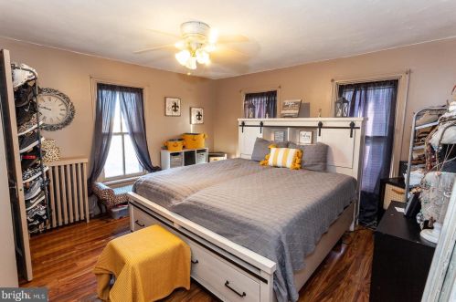 296 2nd St, Highspire PA  17034-1555 exterior