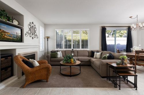 42 Seacountry Ln, Trabuco Canyon, CA 92688-5524