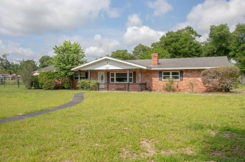 2540 Senic Ave, Deland, FL 32720-1908