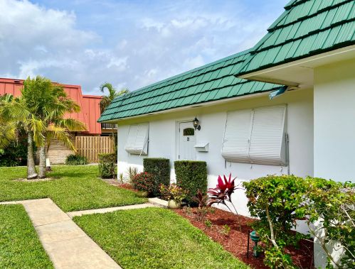 3220 Meridian Way, West Palm Beach, FL 33410-5046