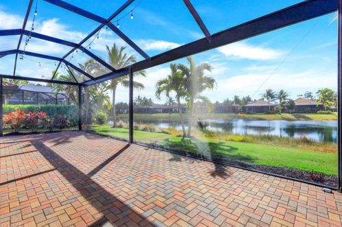 9366 Isla Bella Cir, Bonita Springs FL 34135-7274 exterior