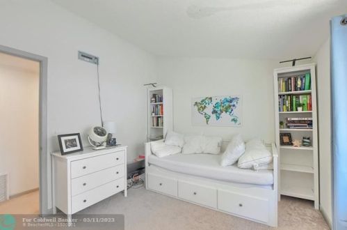 5173 Lake Blvd, Delray Beach FL  33484-4265 exterior