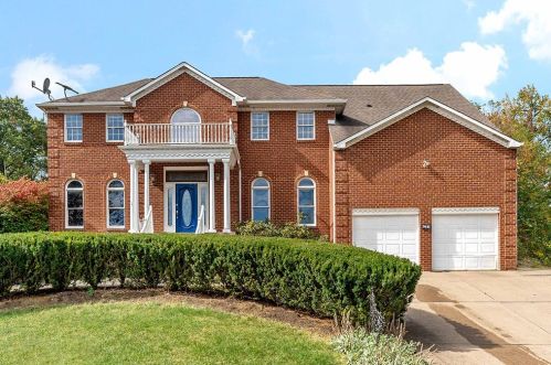 171 Hickory Heights Dr, Bridgeville, PA 15017-1077