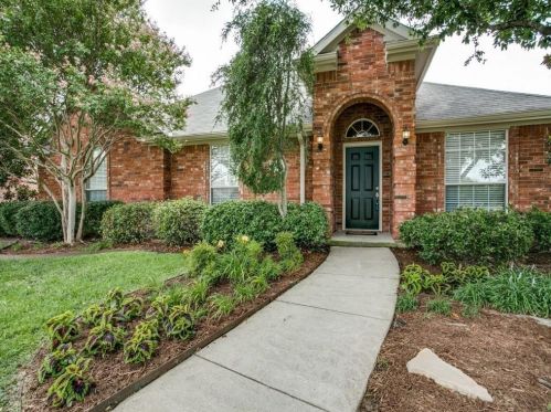 5802 Edinburg Dr, Richardson, TX 75082-2888