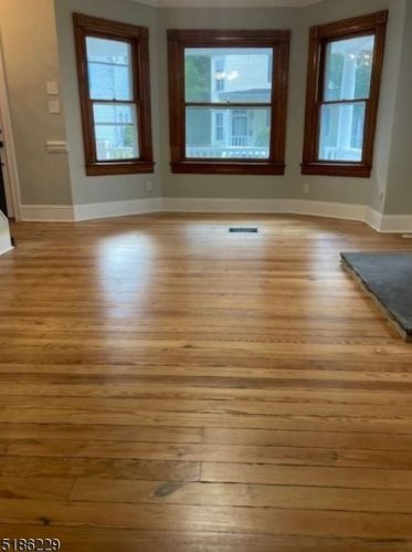 208 Depue St, Belvidere NJ  07823-1415 exterior