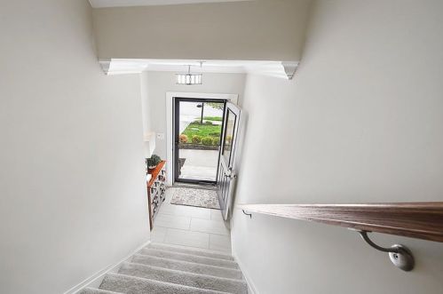 131 Lenox Dr, Imperial, PA 15126-1255