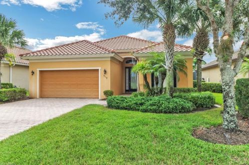 9118 Limestone Ln, Naples, FL 34120-5230